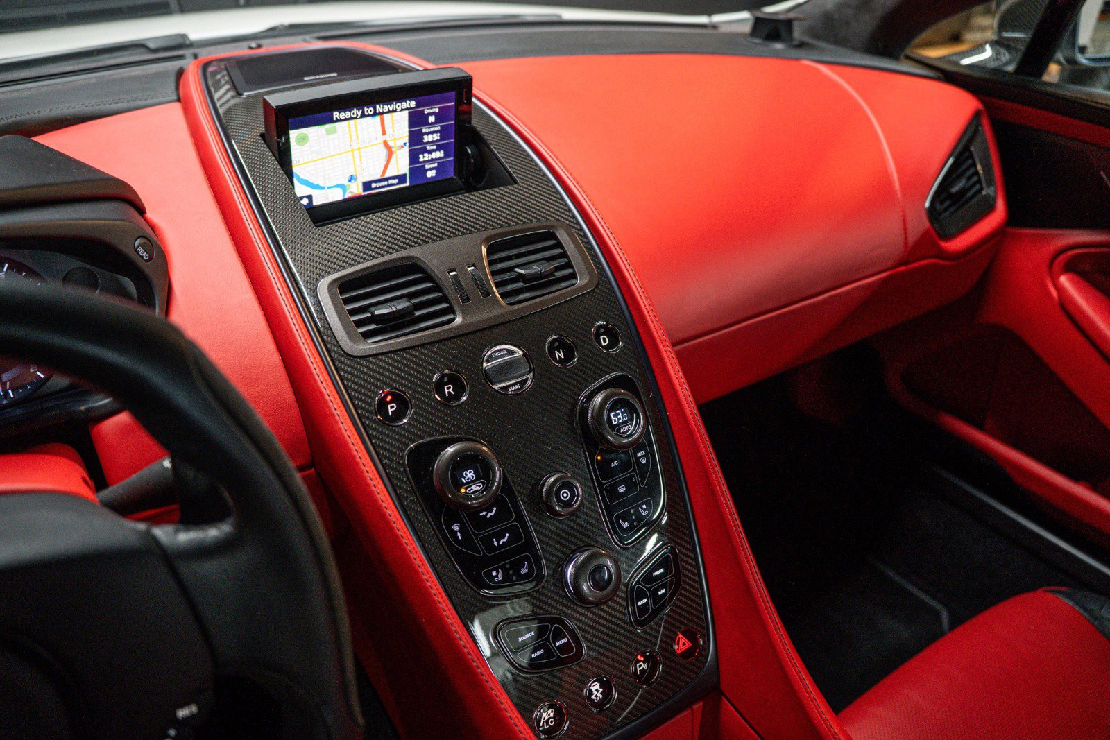 Used 2014 Aston Martin Vanquish Coupe RWD image 7