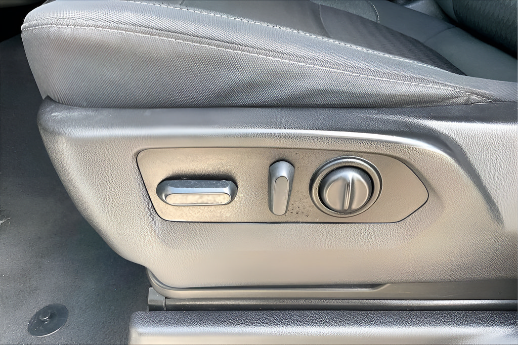 Used 2022 Chevrolet Silverado 1500 RST RWD image 26
