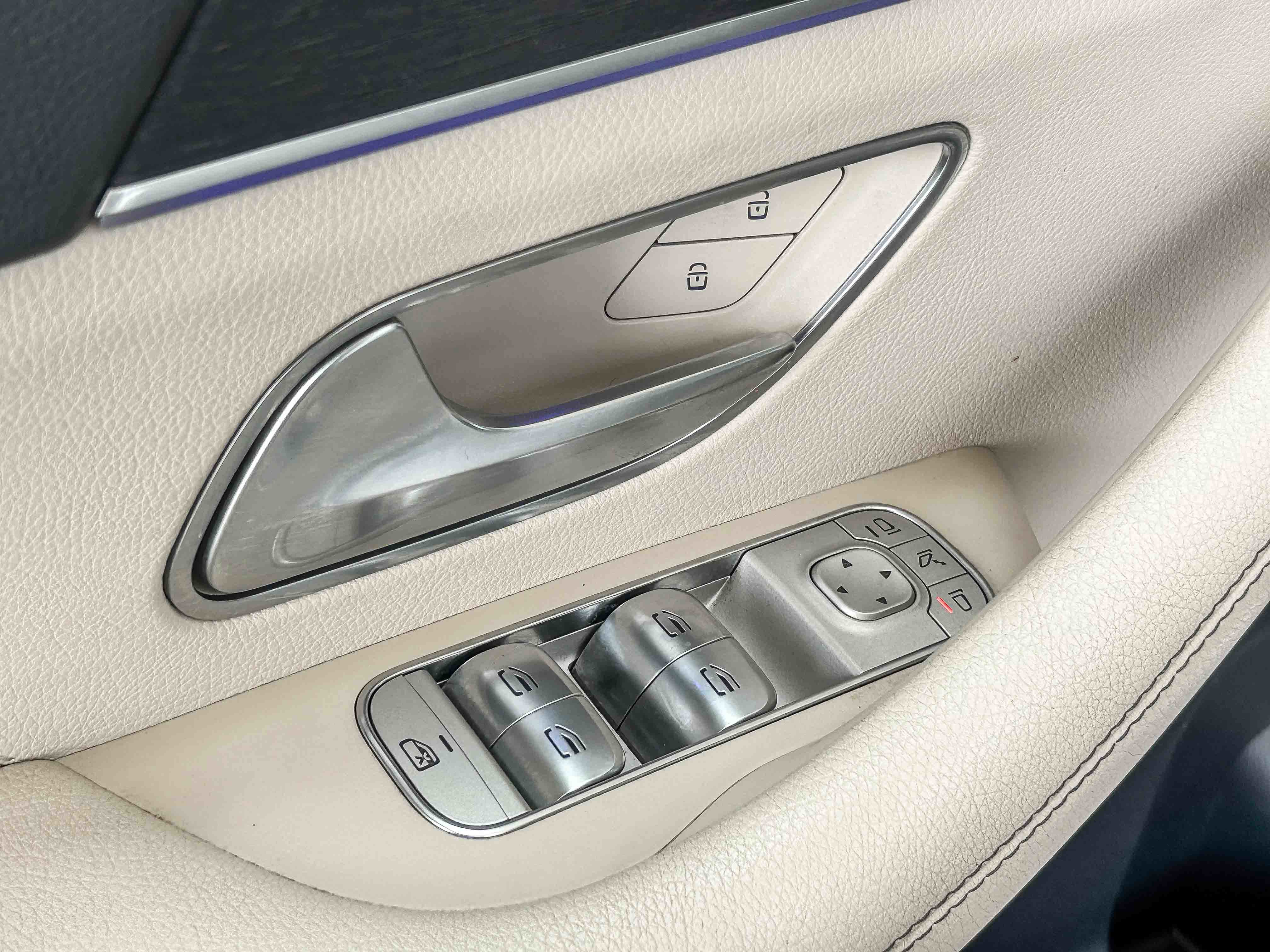 Used 2020 Mercedes-Benz GLE 350 4MATIC image 25