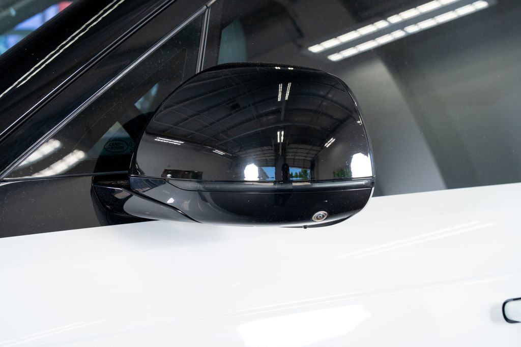 Used 2025 Land Rover Range Rover Sport Dynamic SE image 24