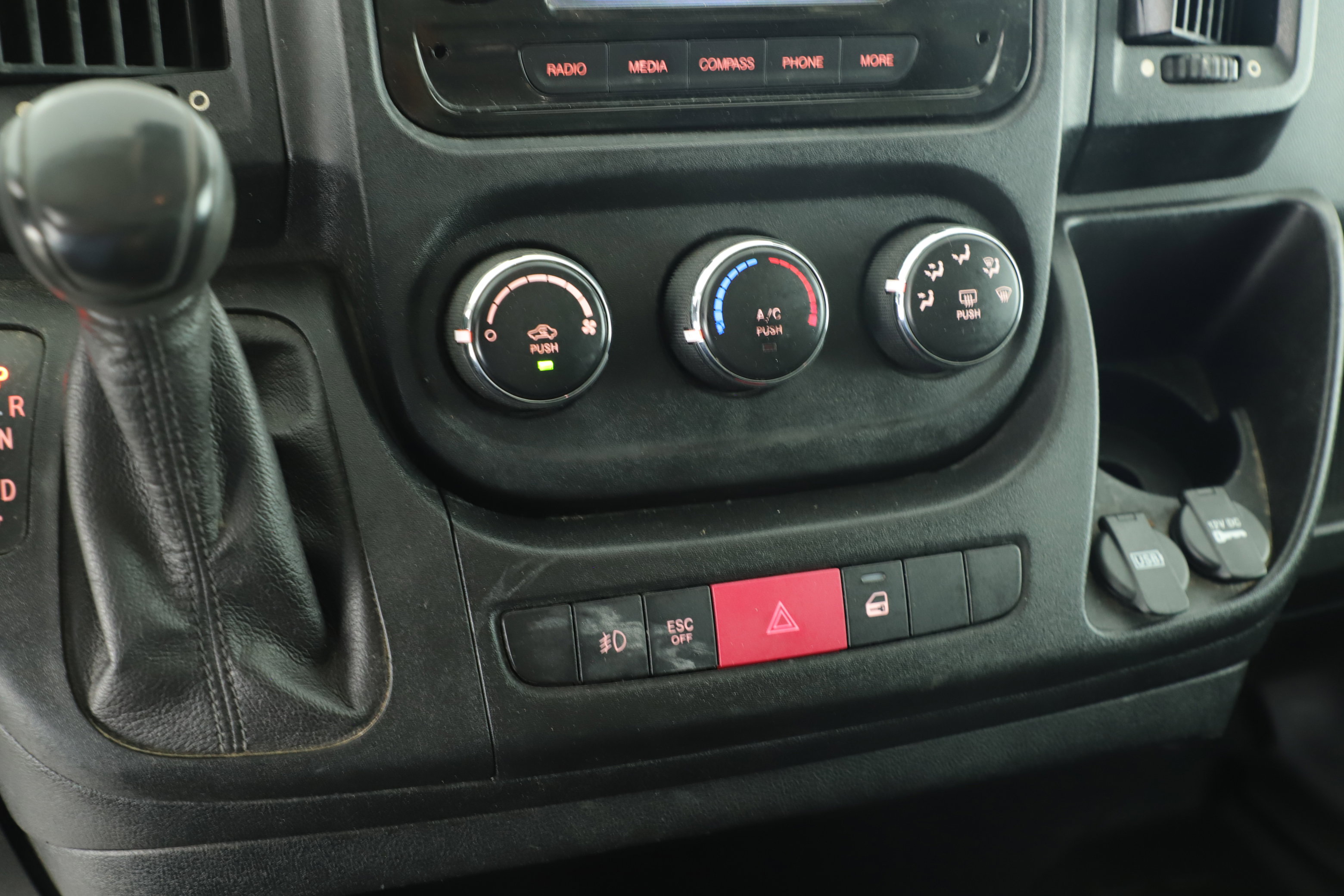 Used 2018 RAM ProMaster 3500 w/ Premium Appearance Group image 16