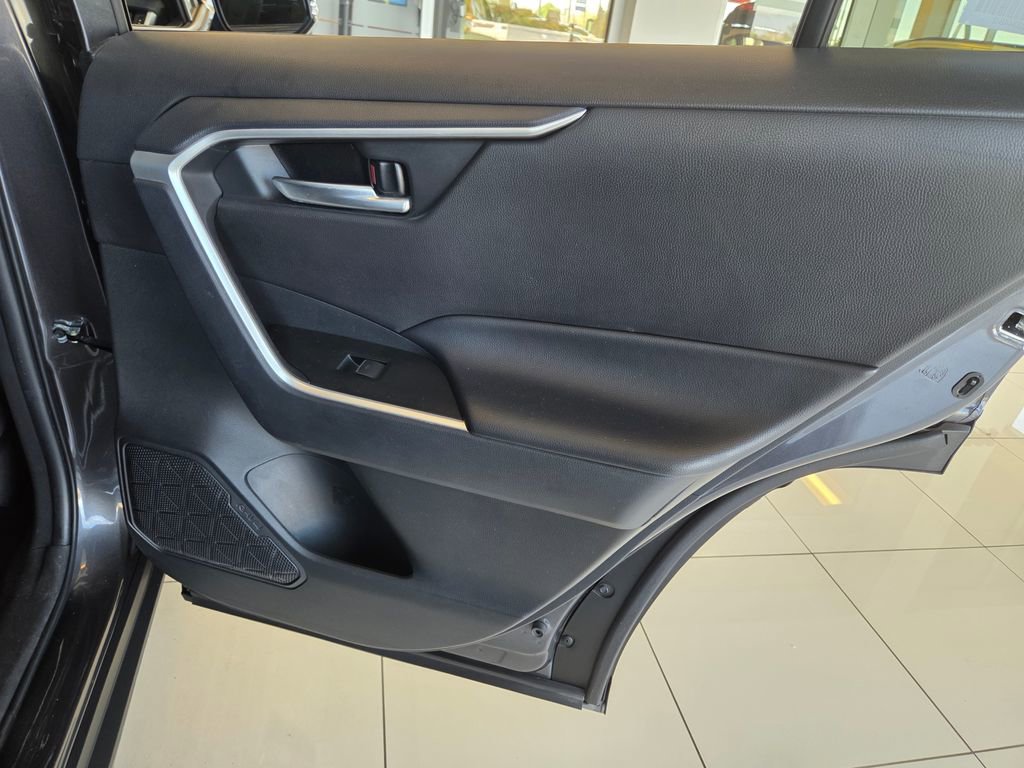 Used 2025 Toyota RAV4 XLE image 24