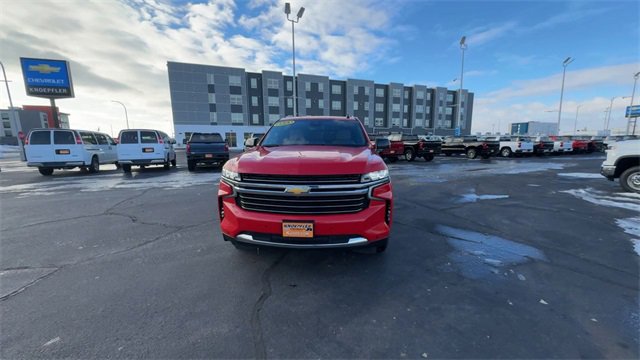 Used 2023 Chevrolet Tahoe LT w/ Luxury Package image 3