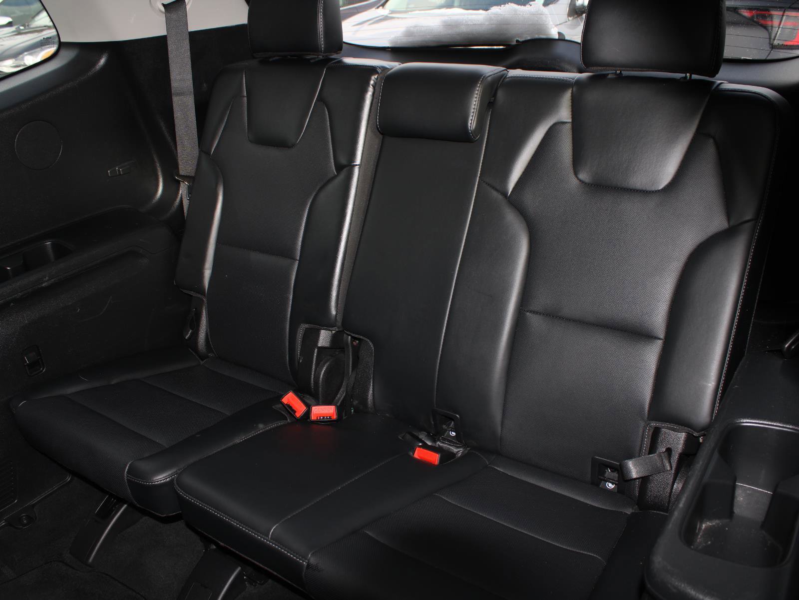 Used 2024 Kia Telluride LX image 16