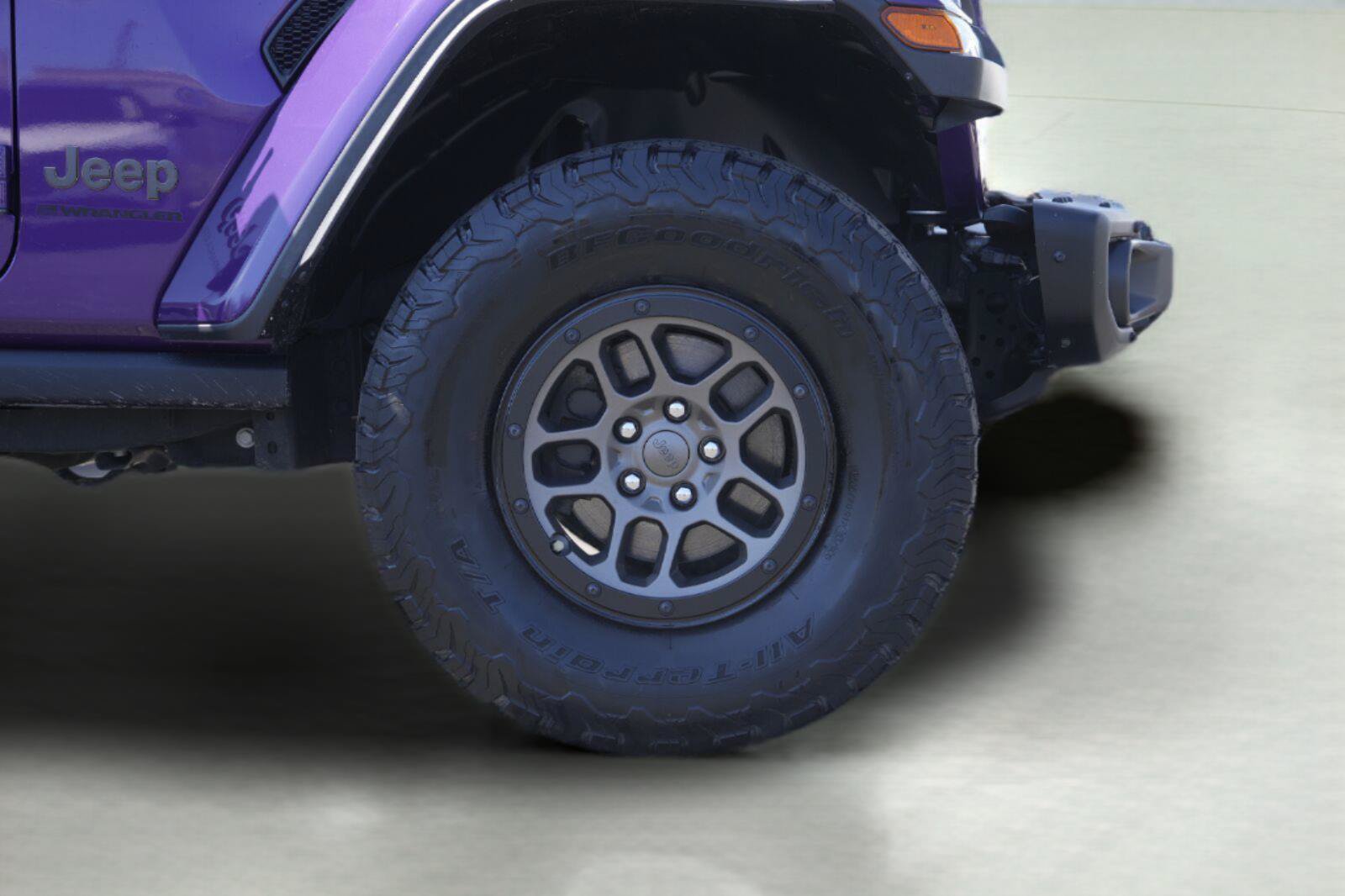 Used 2023 Jeep Wrangler Unlimited Rubicon 392 w/ Xtreme Recon 35" Tire Package AWD/4WD image 4