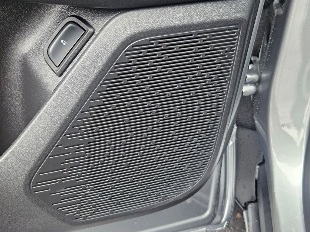New 2026 Chevrolet Equinox RS AWD/4WD image 12