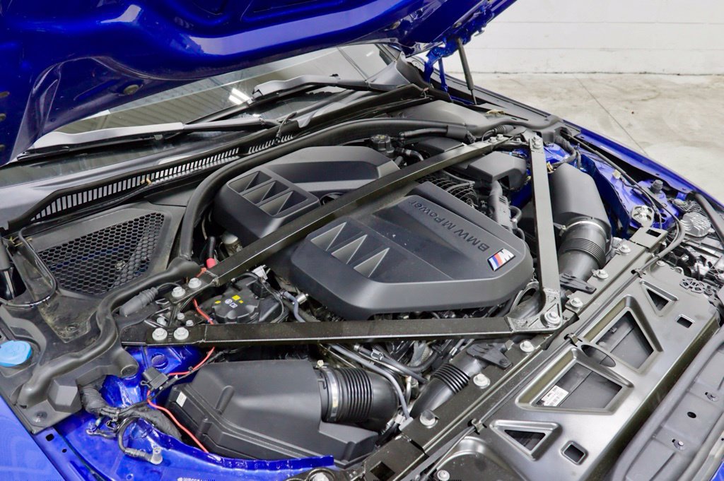 Used 2023 BMW M3 w/ M Carbon Exterior Package RWD image 32