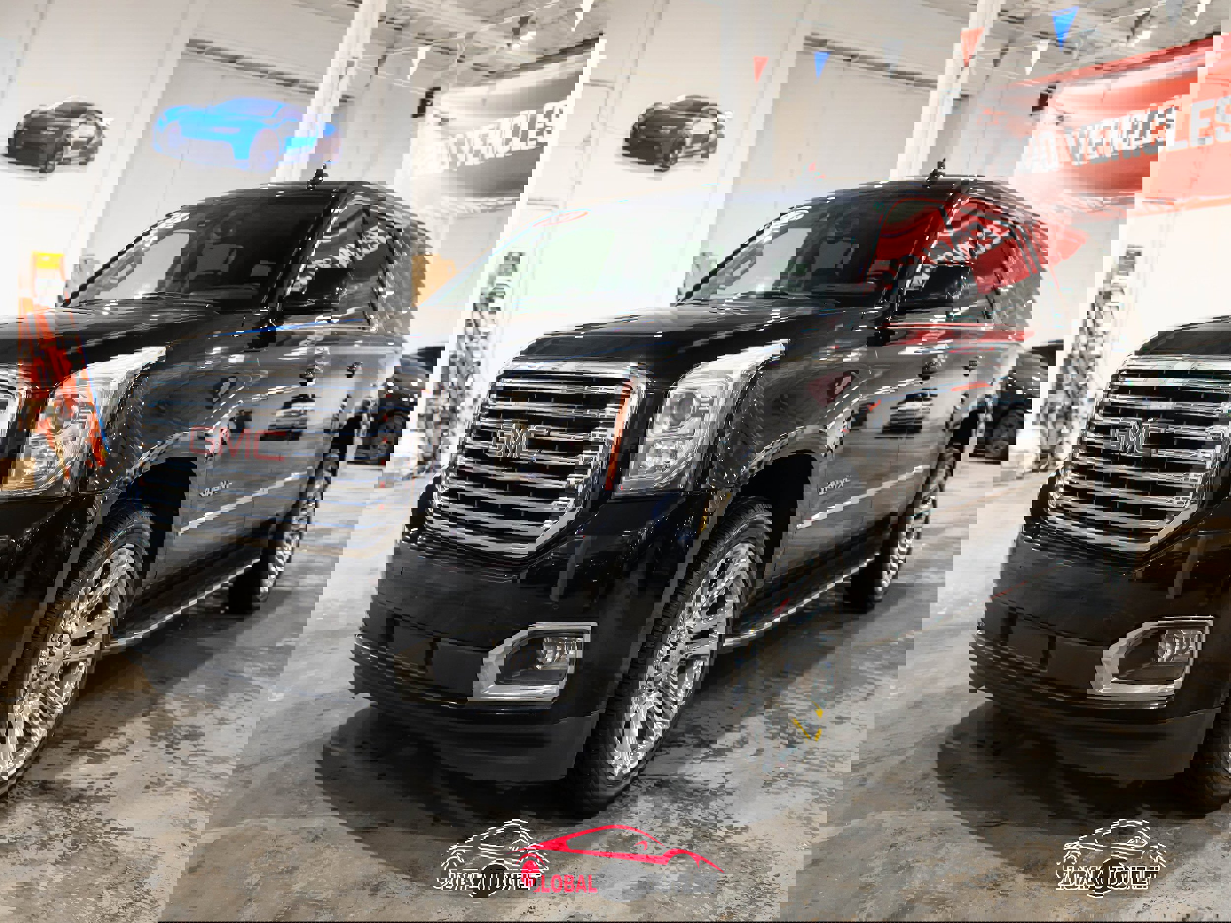 Used 2019 GMC Yukon XL SLT w/ Premium Edition image 3