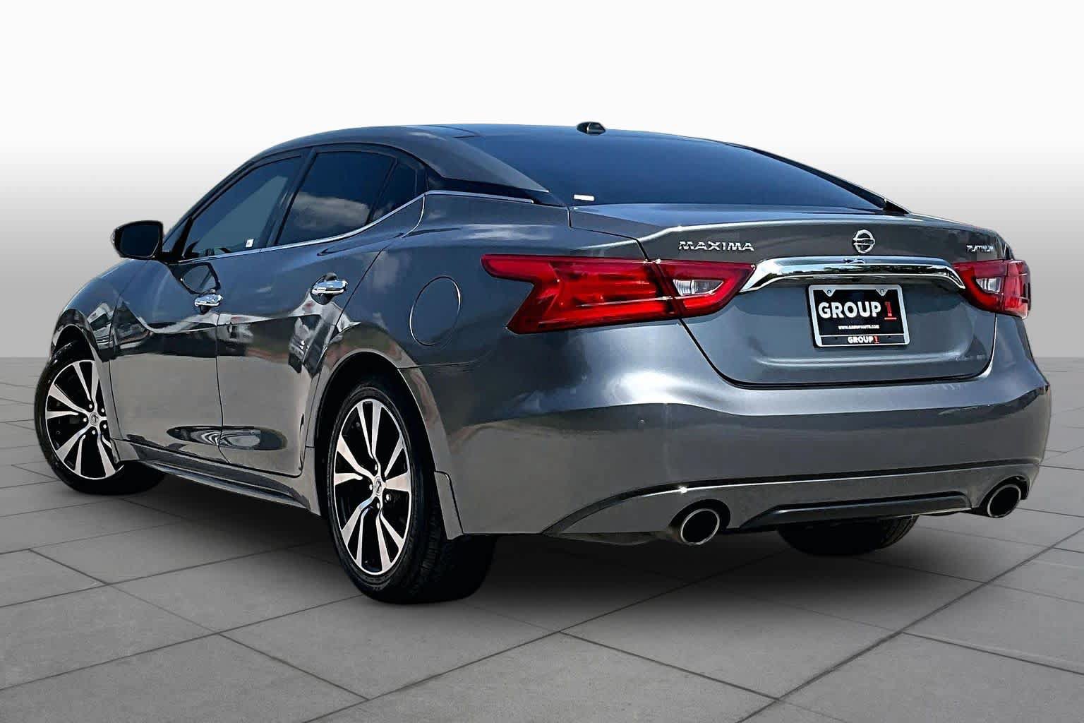 Used 2018 Nissan Maxima Platinum FWD image 12