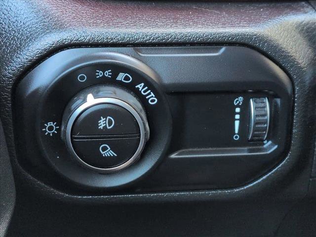 Used 2023 Jeep Gladiator Rubicon w/ LED Lighting Group AWD/4WD image 17