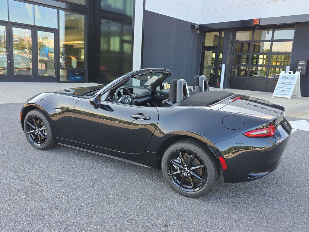 New 2026 MAZDA MX-5 Miata Sport w/ Interior Package RWD image 5