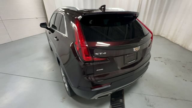 Used 2021 Cadillac XT4 Premium Luxury w/ Cold Weather Package AWD/4WD image 6