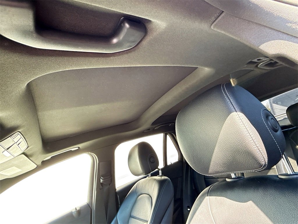 Used 2017 Mercedes-Benz GLC 300 w/ Premium 1 Package image 15