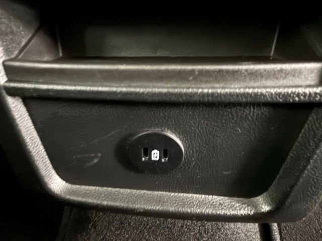 Used 2023 Ford Edge SE image 12