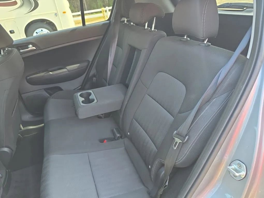 Used 2022 Kia Sportage LX image 36