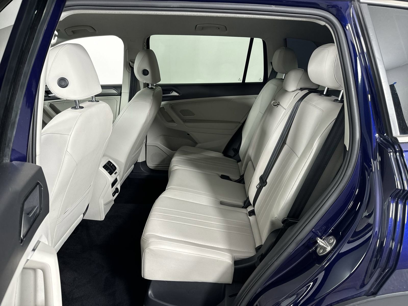 Used 2022 Volkswagen Tiguan SE image 22