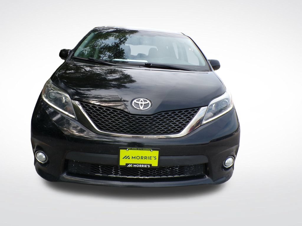 Used 2016 Toyota Sienna SE FWD image 10