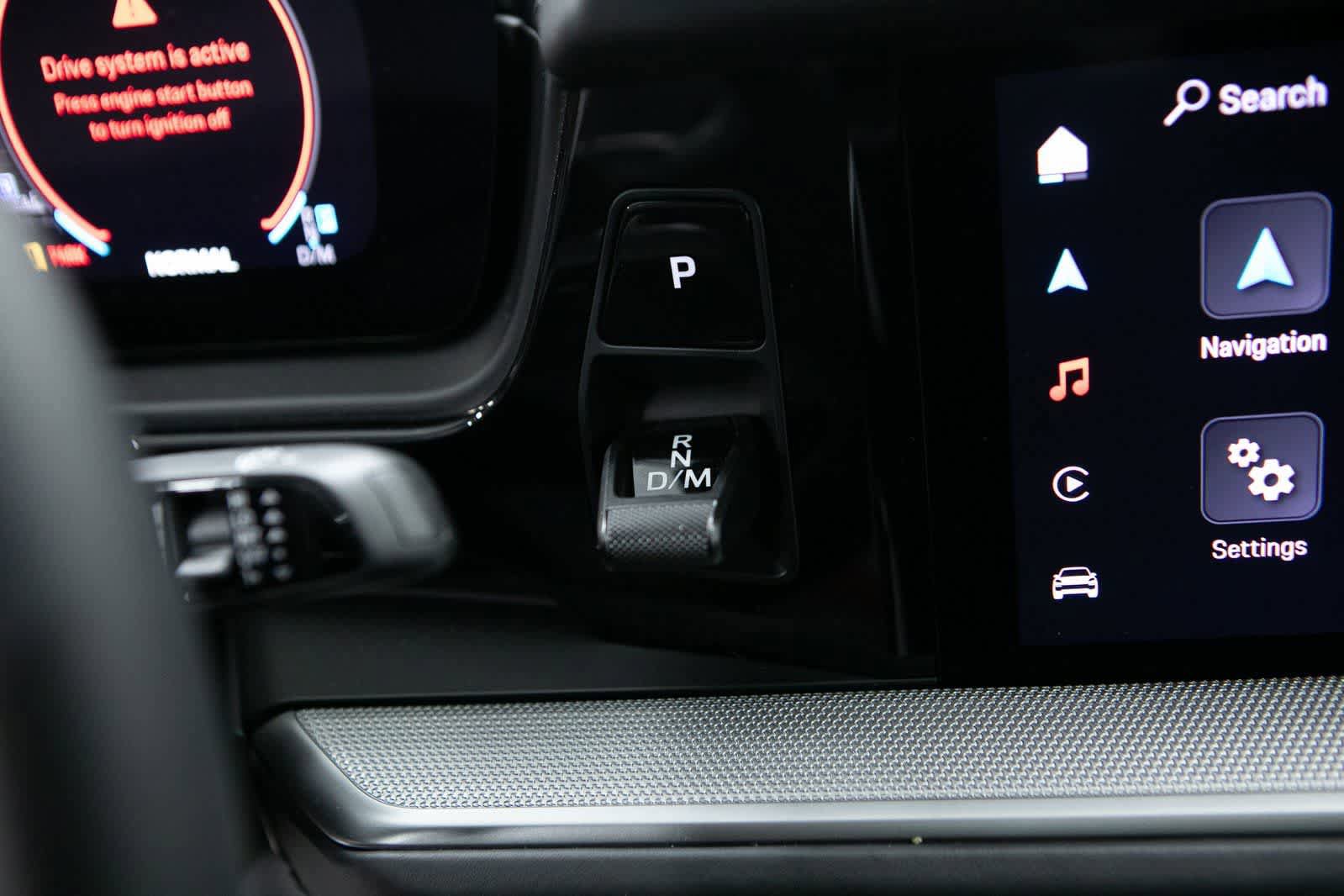 Certified 2025 Porsche Cayenne S image 27