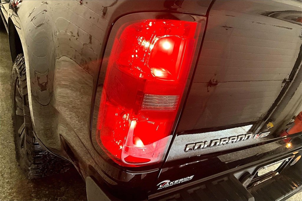 Used 2019 Chevrolet Colorado Z71 w/ Z71 Midnight Edition image 24