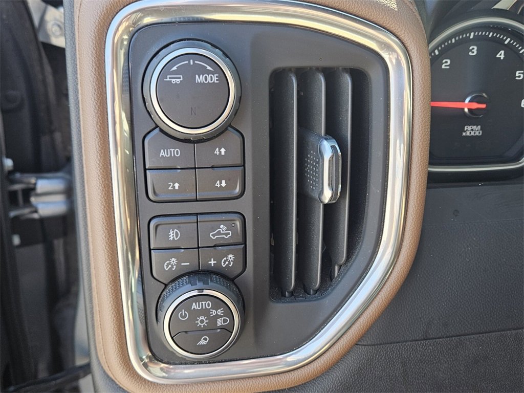 Certified 2021 Chevrolet Silverado 1500 High Country w/ Safety Package II image 30