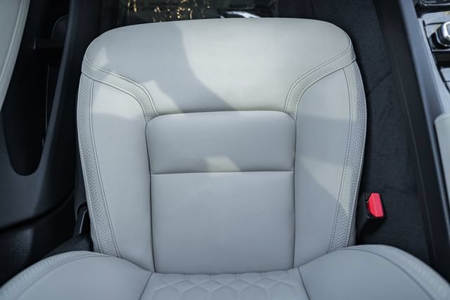 Certified 2026 Volvo XC60 B5 Plus AWD/4WD image 32