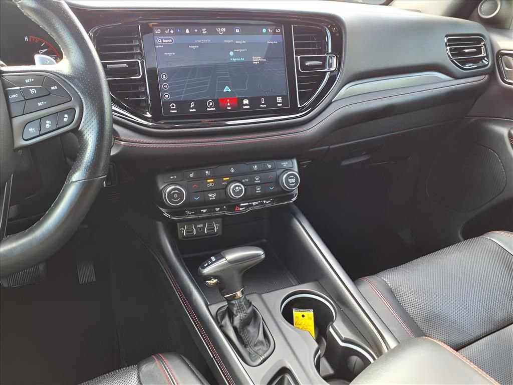 Used 2023 Dodge Durango GT image 6