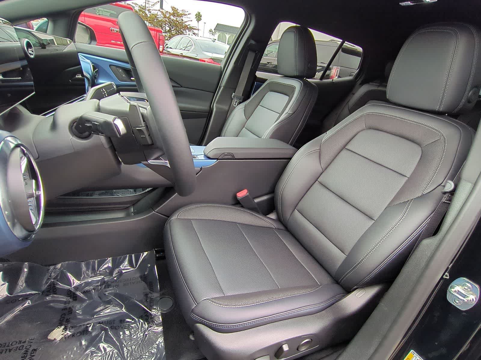 New 2026 Chevrolet Equinox EV LT AWD/4WD image 23