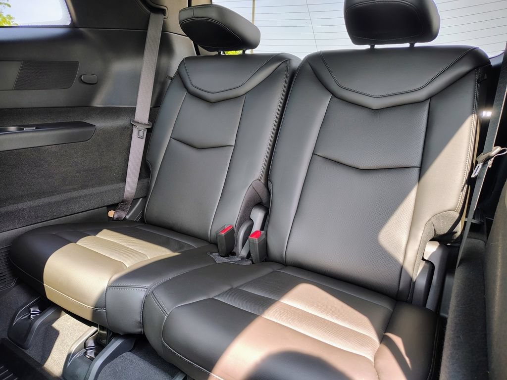Used 2023 Cadillac XT6 Premium Luxury w/ Technology Package AWD/4WD image 40