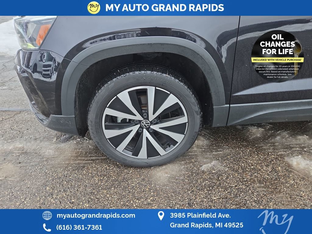 Used 2022 Volkswagen Taos SE image 30