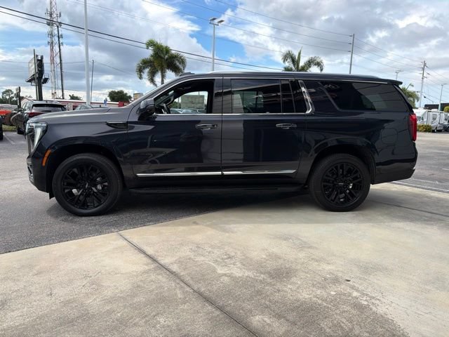 New 2026 GMC Yukon XL Elevation w/ LPO, Elevation Black Package AWD/4WD image 5