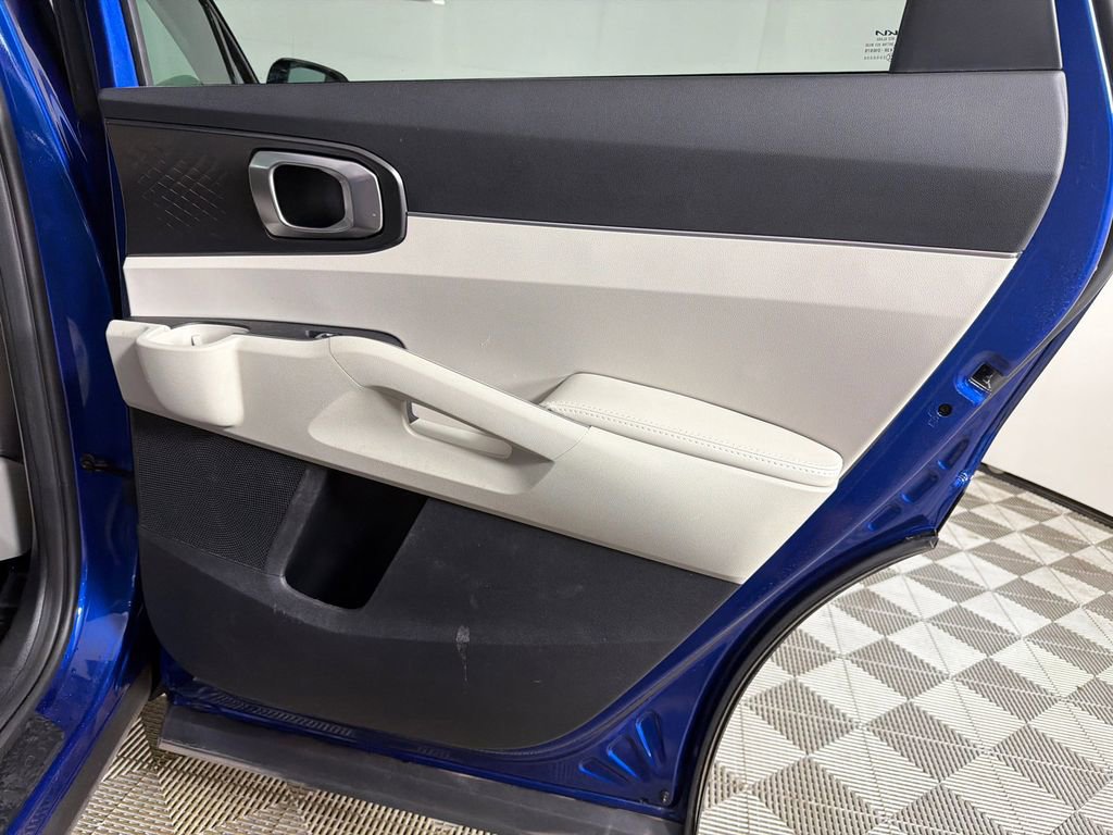 Used 2023 Kia Sorento S w/ Panoramic Sunroof Package FWD image 18