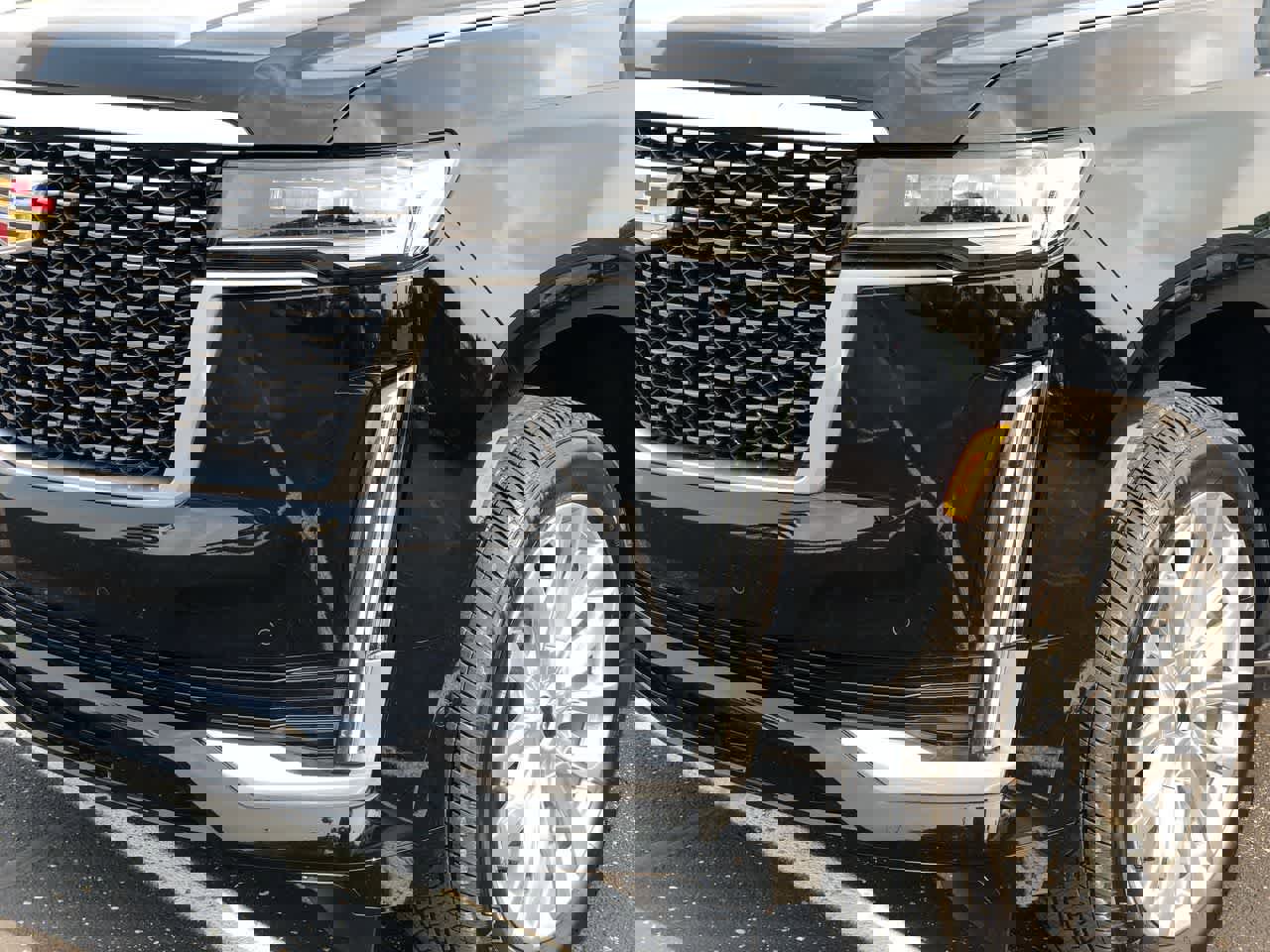 Used 2023 Cadillac Escalade Premium Luxury image 43