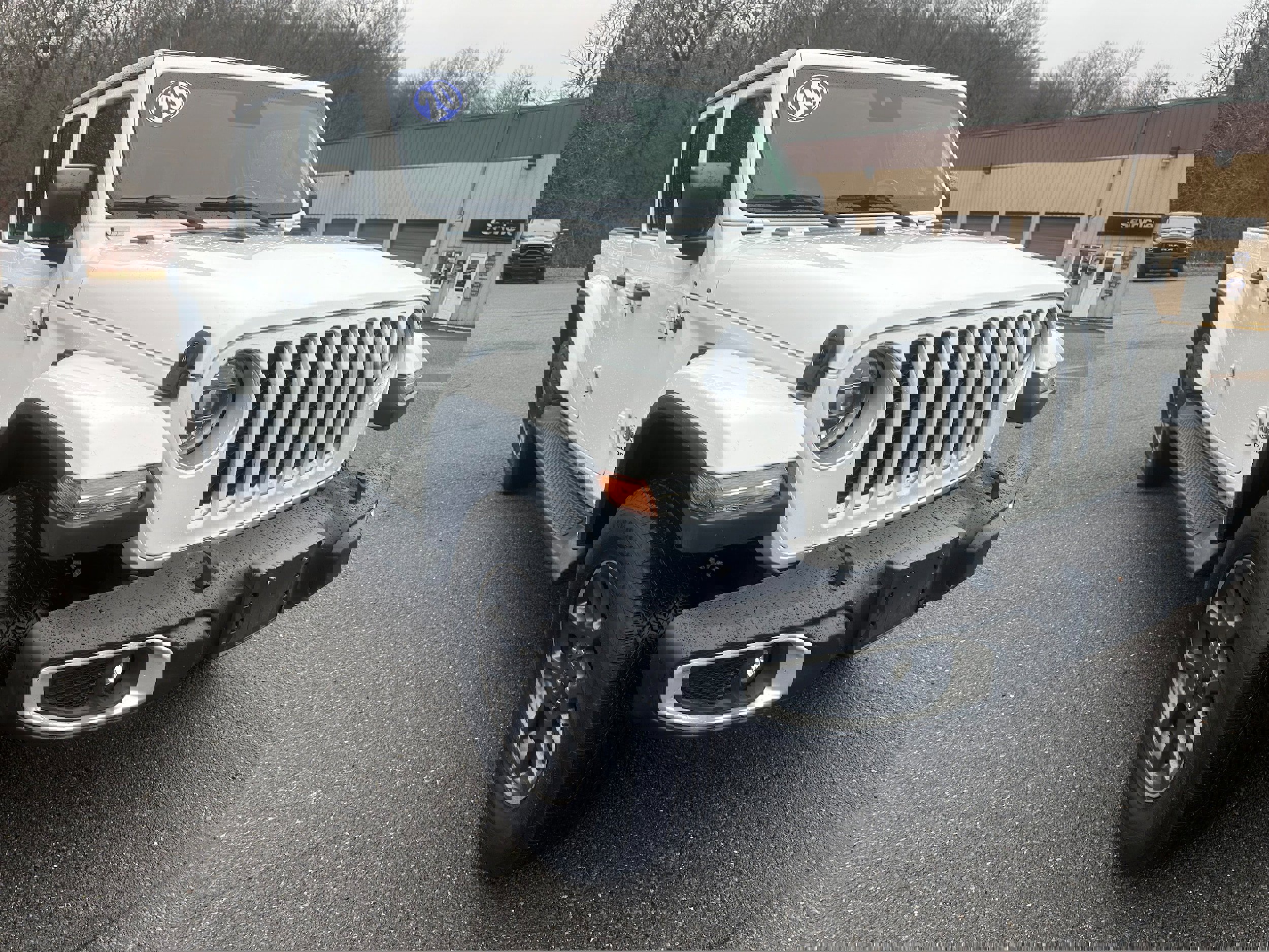 Used 2020 Jeep Gladiator Overland image 7