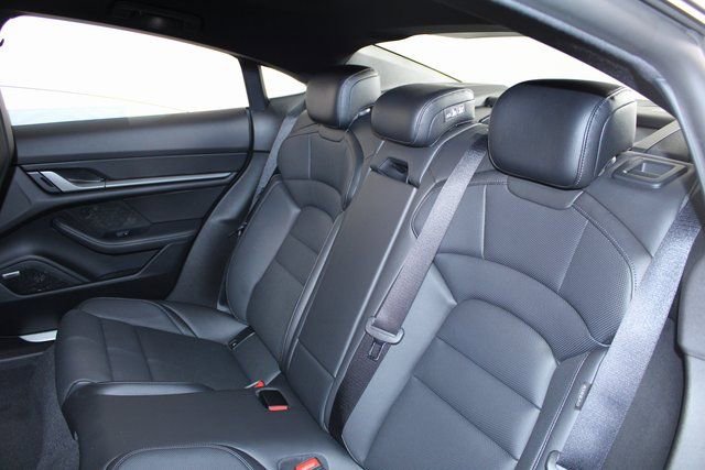 New 2025 Porsche Taycan image 20