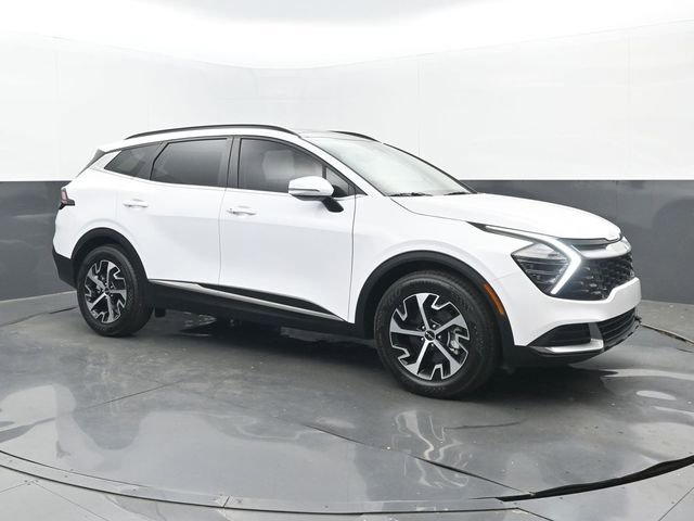 Used 2025 Kia Sportage EX w/ Premium Package FWD image 2