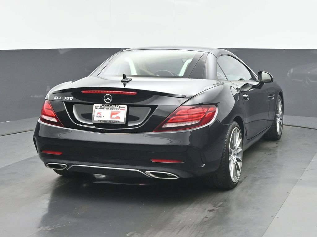 Used 2017 Mercedes-Benz SLC 300 image 4