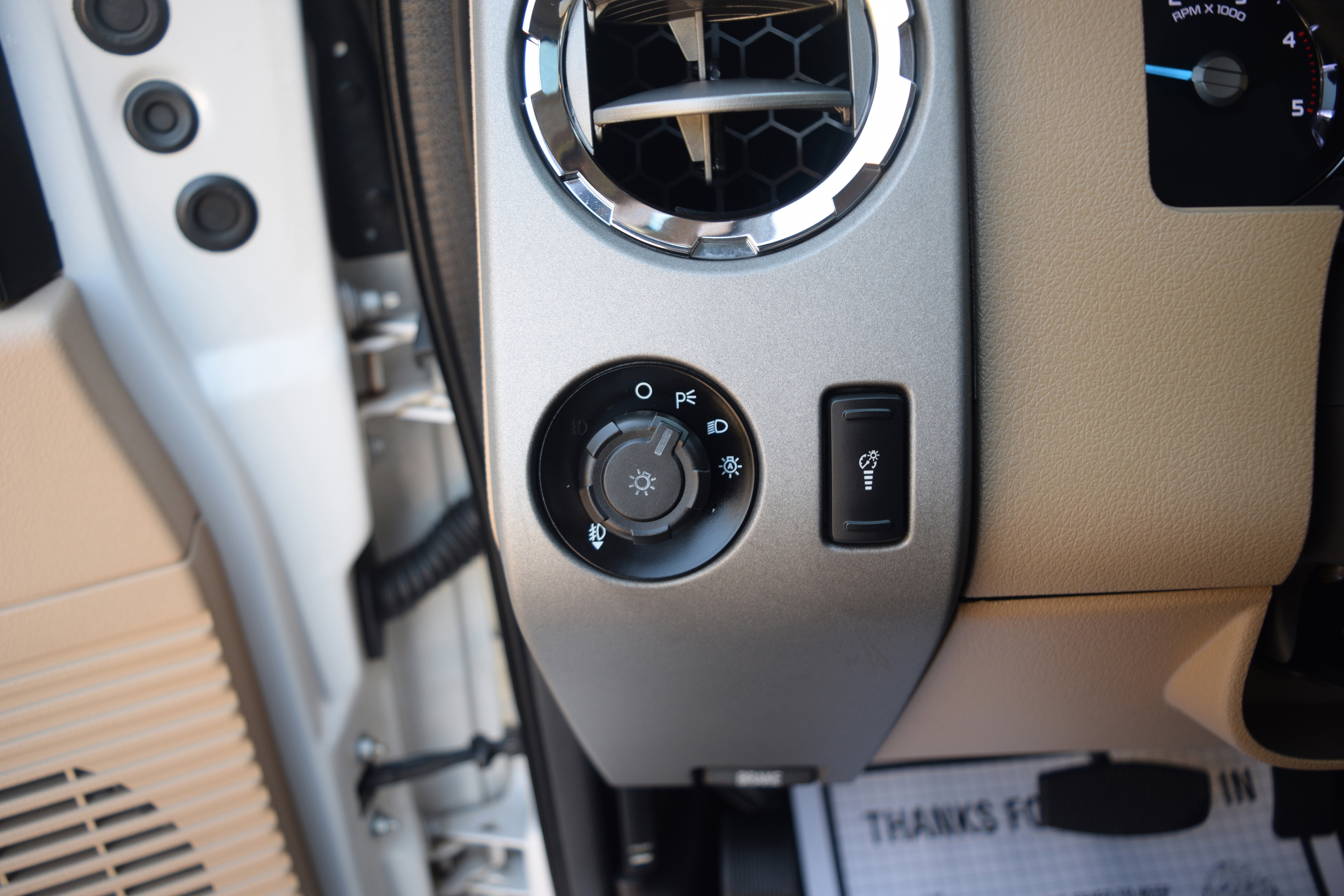 Used 2016 Ford F250 Lariat w/ Lariat Ultimate Package image 7