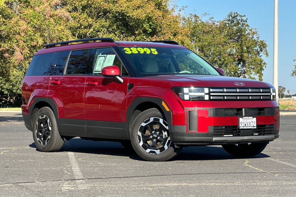 Used 2025 Hyundai Santa Fe SEL image 2