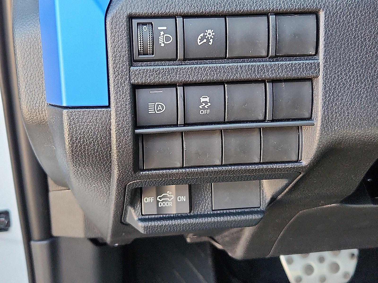 New 2025 Toyota Tacoma TRD Sport image 13