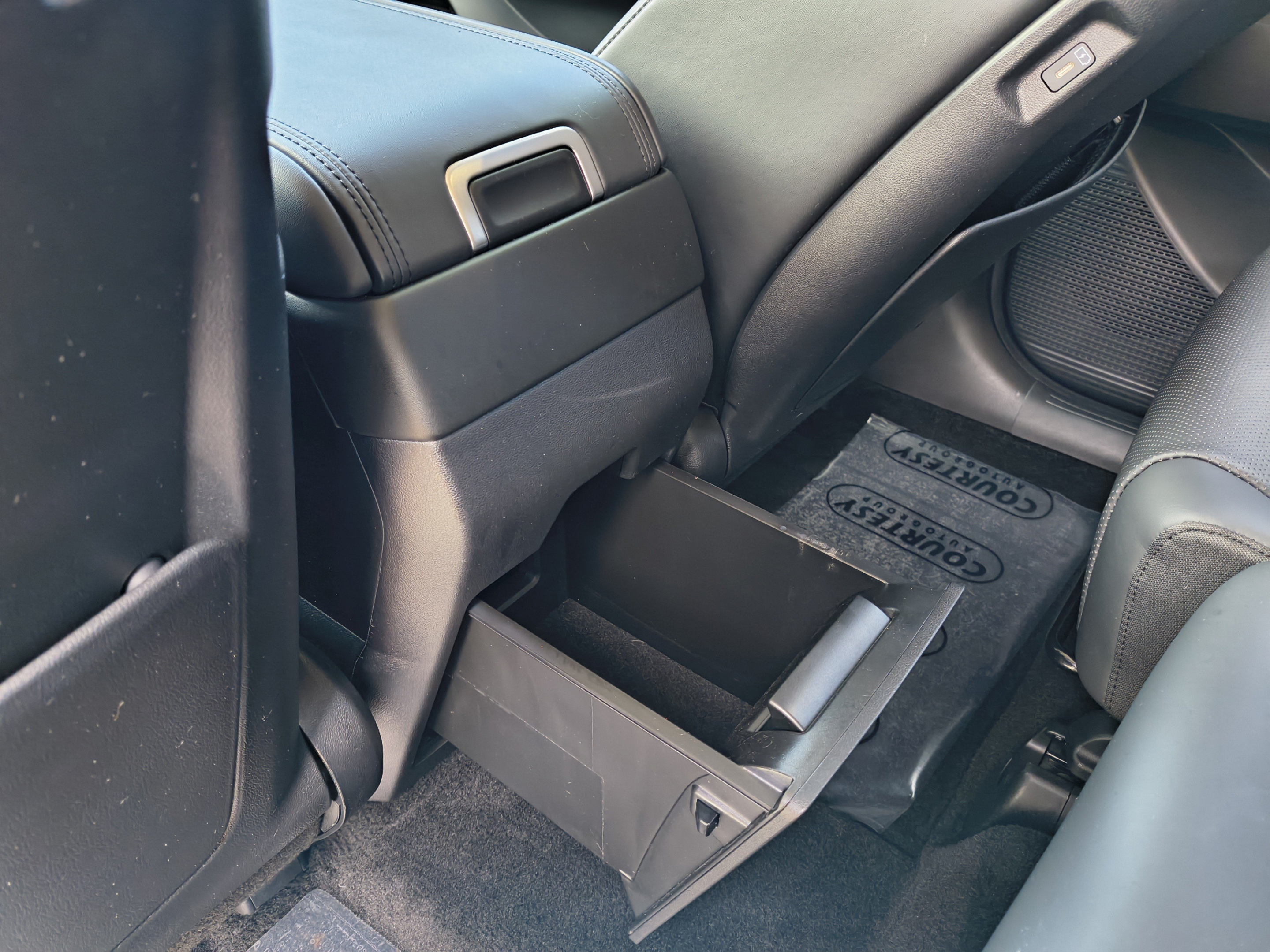 Certified 2025 Hyundai Santa Fe XRT AWD/4WD image 16