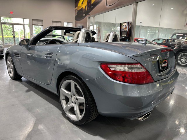 Used 2013 Mercedes-Benz SLK 250 image 26