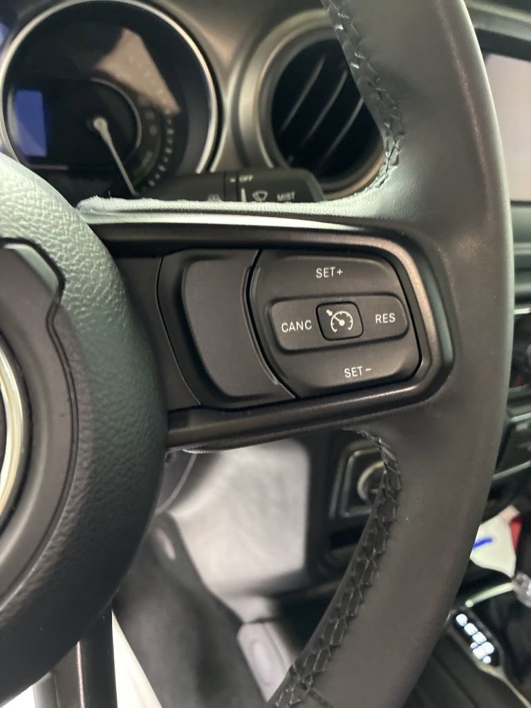 Used 2023 Jeep Wrangler Unlimited image 14