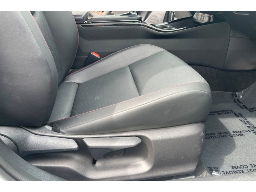 Used 2026 Toyota Prius Plug-In Hybrid FWD image 23