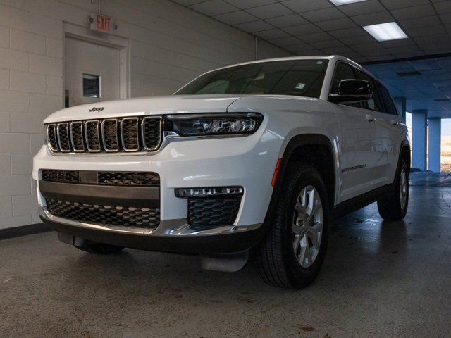 Certified 2023 Jeep Grand Cherokee L Limited w/ Luxury Tech Group II image 22