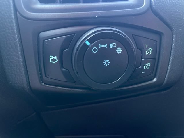 Used 2013 Ford Focus SE FWD image 22