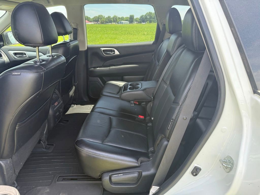 Used 2020 Nissan Pathfinder SL FWD image 11