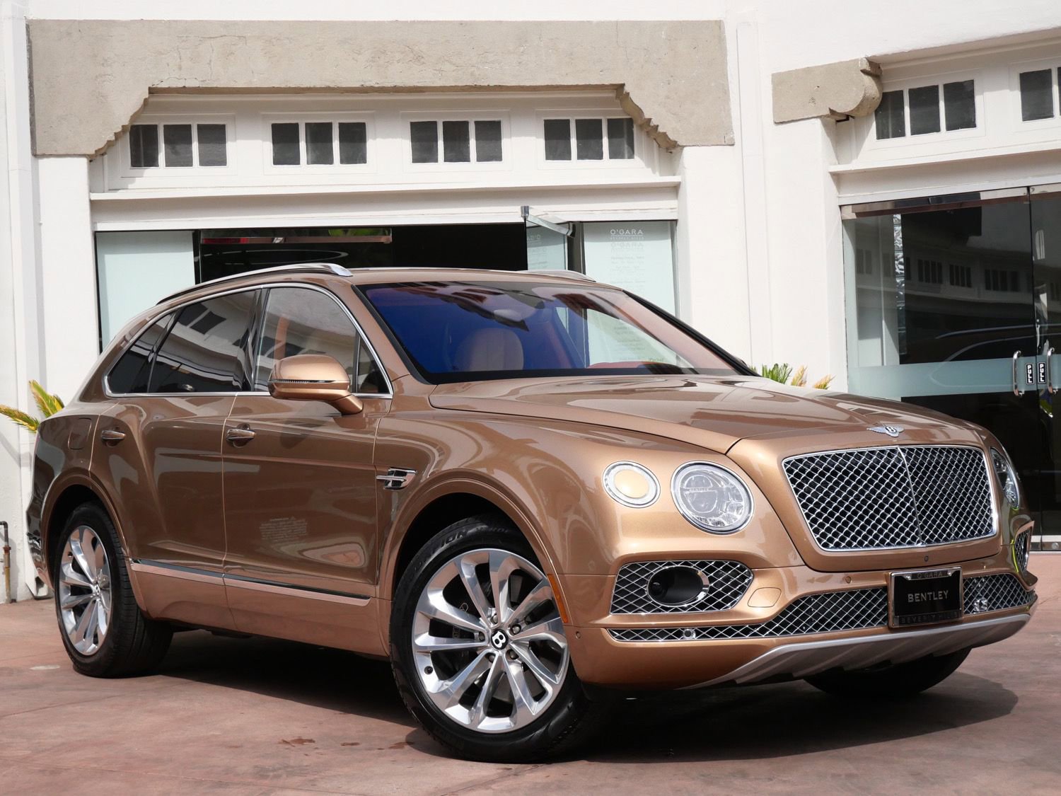 Used 2017 Bentley Bentayga image 1