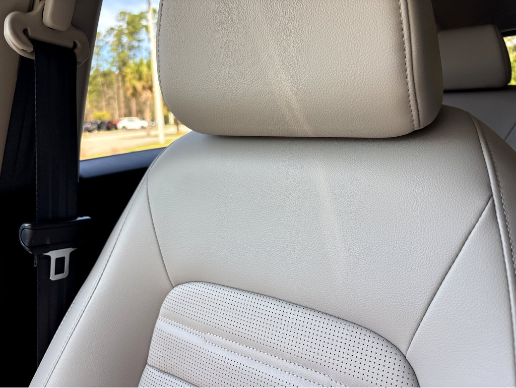 Used 2025 Honda CR-V EX-L image 4