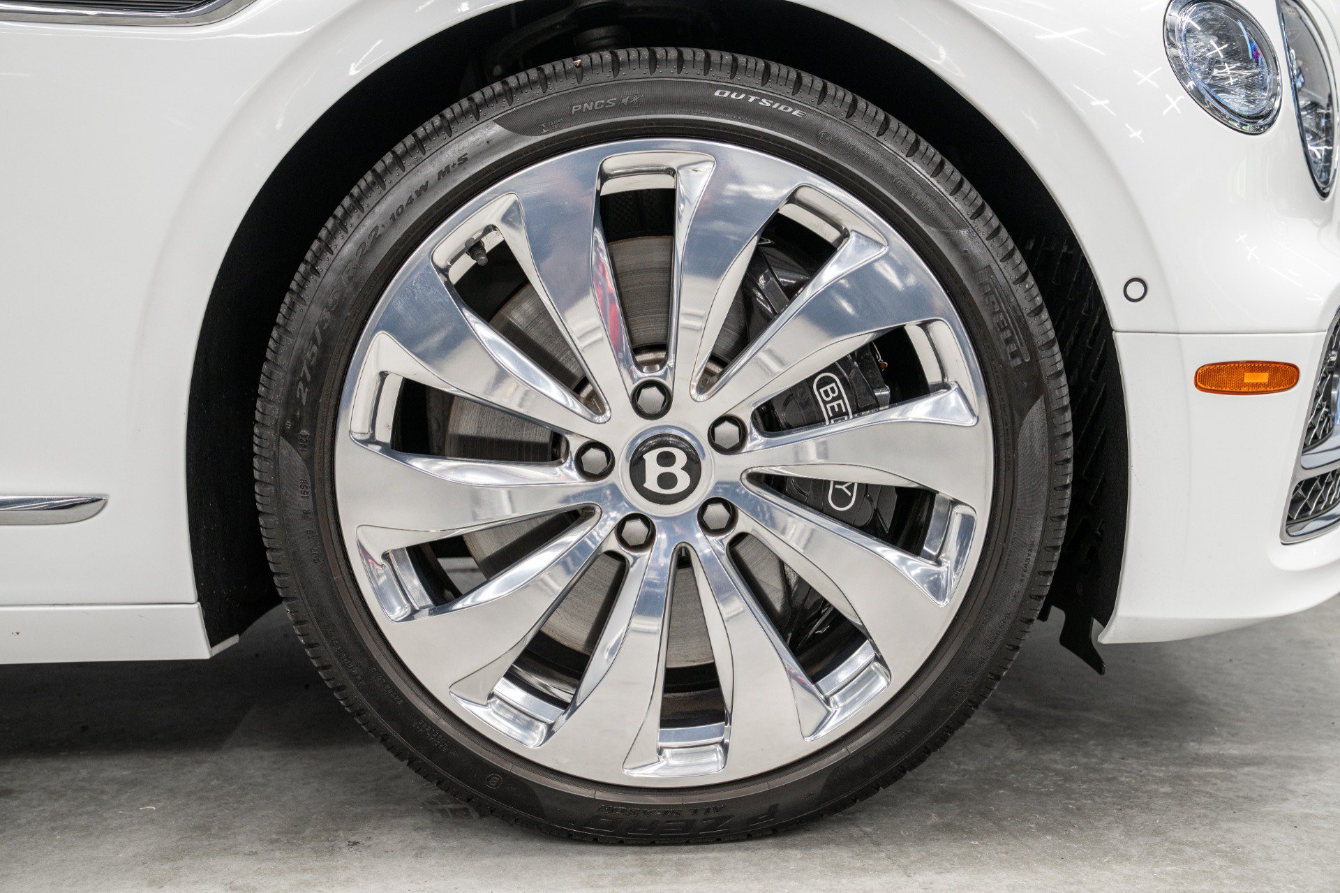 Used 2024 Bentley Flying Spur V8 AWD/4WD image 50