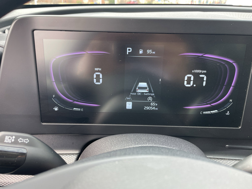 Used 2025 Kia Sportage LX image 19